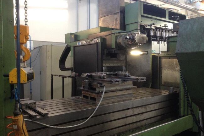 Rivendita Fresatrice a montante mobile FIL FSM 300 usata